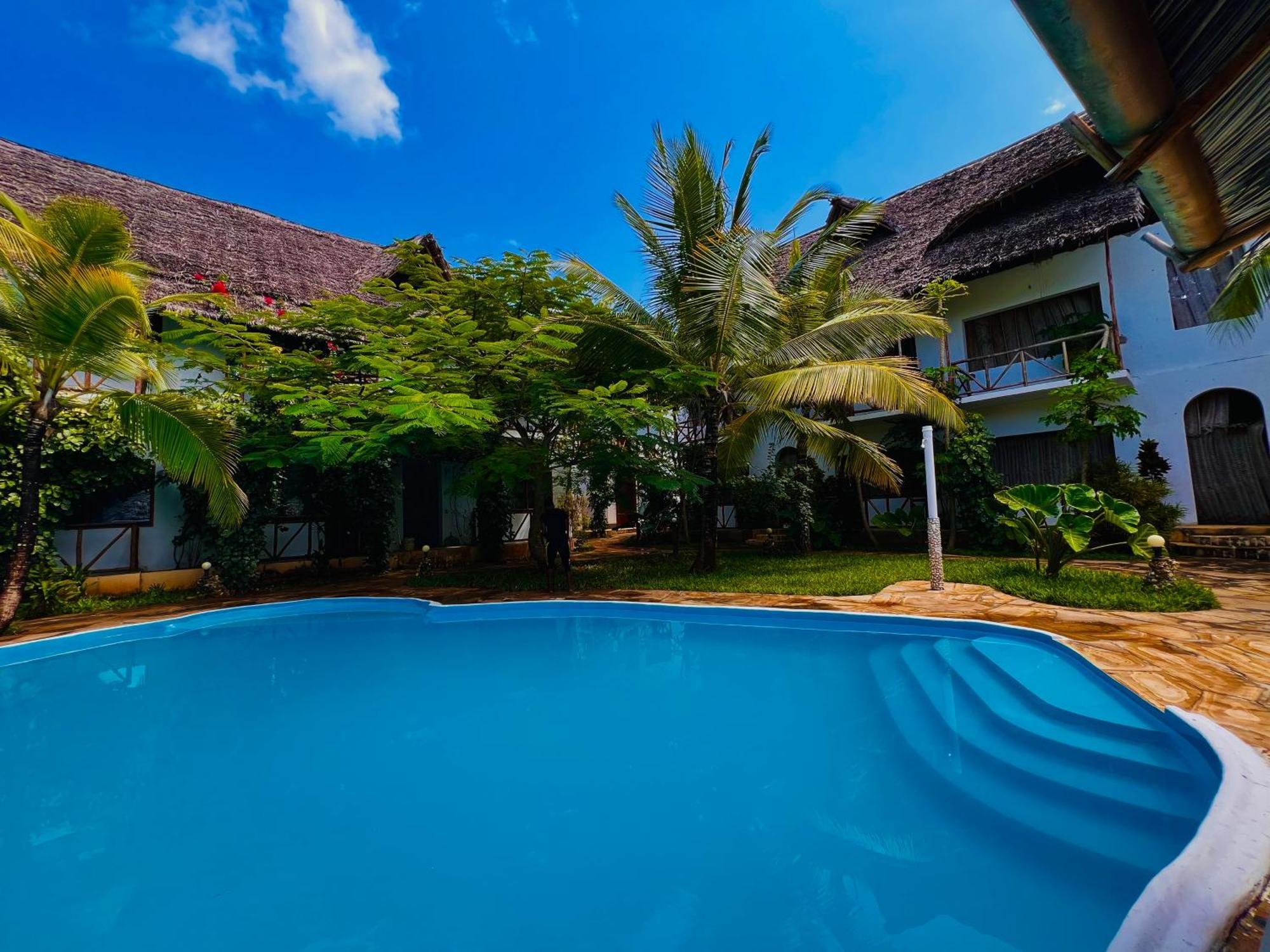 Tropical Nungwi Hotel Exterior photo